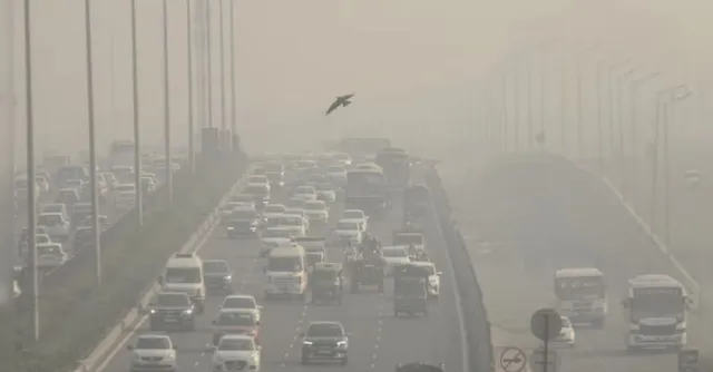 delhi-pollution-air-quality-remains-very-poor-at-306-wazirpur-siri-fort-worst-affected-check-areawise-aqi