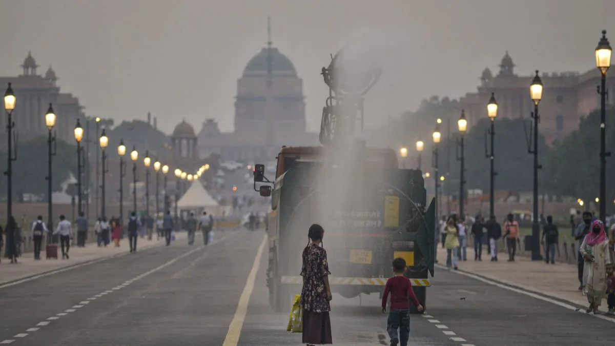 cloud-seeding-failed-delhi-aqi-rises-from-poor-to-very-poor-level-despite-artificial-rain-efforts-check-air-quality-data