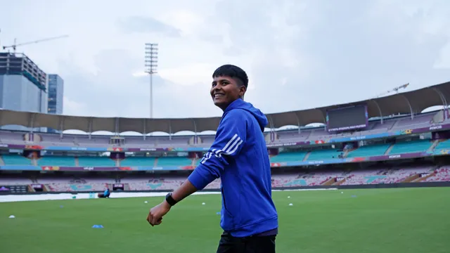 navi-mumbai-weather-forecast-today-ind-vs-aus-womens-t20-world-cup-2025-2nd-semi-final-dy-patil-stadium-pitch-report