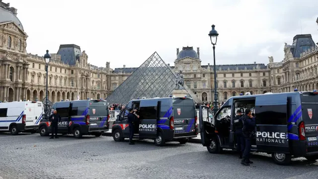 louvre-heist-update-5-more-arrests-in-102-million-theft-police-yet-to-recover-stolen-jewellery