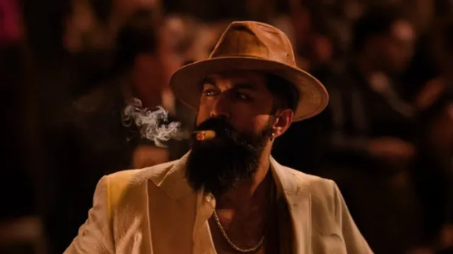 toxic-a-fairy-tale-not-delayed-yash-starrer-to-release-on-original-date