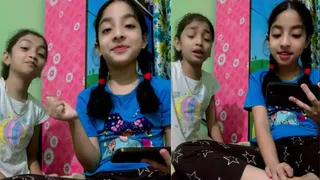 Two Little Girls Sing Uyi Amma In Adorable Video, Get Heartwarming Reaction From Rasha Thadani | VIRAL