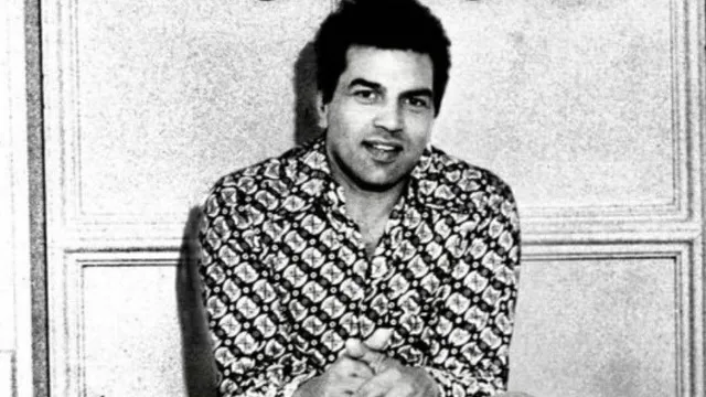 when-dharmendra-consumed-12-bottles-of-alcohol-in-a-day-on-set-would-sit-behind-and-secretly-drink
