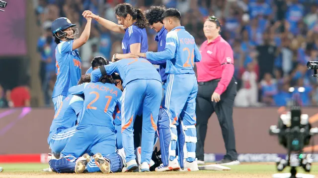 bcci-mulls-matching-mens-teams-windfall-of-rs-125-crore-reward-if-india-women-win-world-cup-report