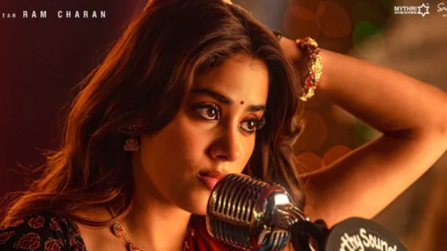 peddi-janhvi-kapoors-first-look-from-ram-charan-starrer-out-see