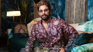 Allu Arjun Wins Most Versatile Actor Of The Year At DPIFF 2025, Says Its For Fans: 'For Your Love...'