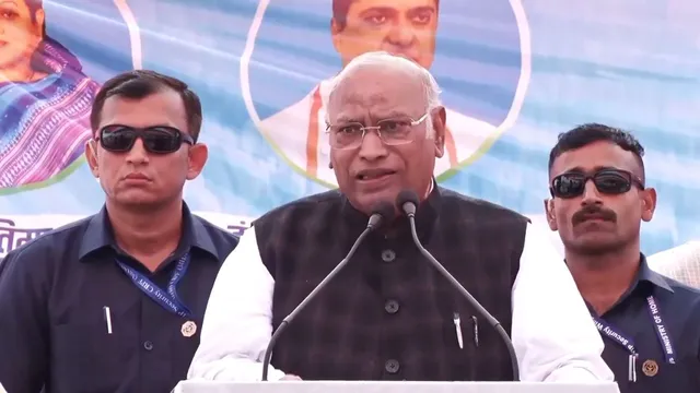 mallikarjun-kharge-claims-nitish-kumar-wont-become-bihar-cm-replaced-by-chela-by-bjp