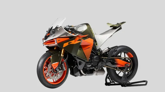 eicma-2025-tvs-tangent-rr-concept-unveiled-could-it-be-bmw-450cc-platforms-apache-rr450