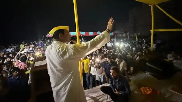 bihar-election-2025-tej-pratap-yadav-challenges-brother-tejashwi-says-no-brother-in-batleground-only