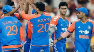 IND vs AUS 4th T20I Predicted XIs, Queensland Pitch Report: India vs Australia H2H T20I Record, Live Streaming Details