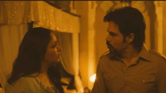 haq-review-suparn-varma-directorial-is-a-thought-provoking-courtroom-drama-netizens-say-yami-gautam-should-get-national-award