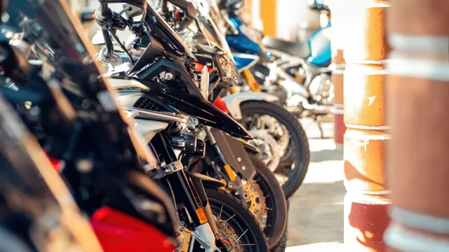 top-5-bestselling-2w-brands-in-october-2025-hero-reclaims-top-spot-bajaj-loses-market-share