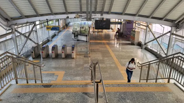 new-ashok-nagar-footbridge-linking-namo-bharat-and-metro-stations-opens