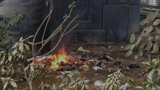 delhi-pollution-crisis-authorities-powerless-as-waste-burning-violates-grap-in-yamunapaar