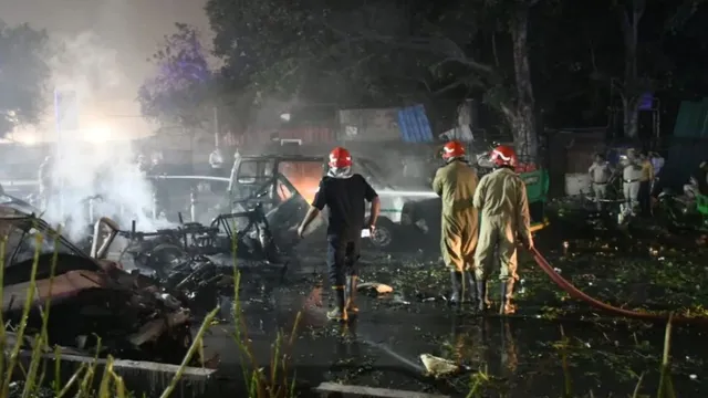 delhi-blast-centre-calls-deadly-explosion-heinous-terror-incident-after-key-security-meet-red-fort-blast-updates