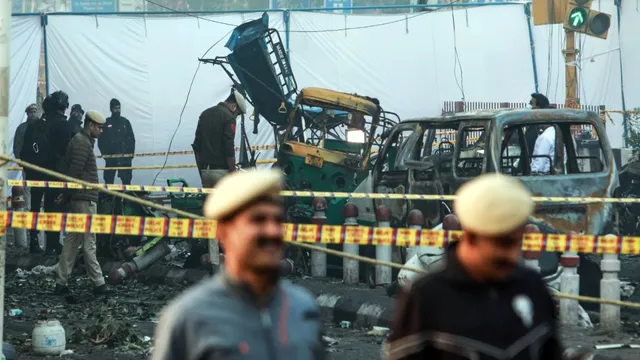 delhi-blast-case-fsl-team-collects-dna-samples-of-suspect-driver-umars-mother