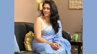 Who Is Girija Oak? The Viral ‘Blue Saree Woman’ Winning Hearts As Internet’s New Obsession