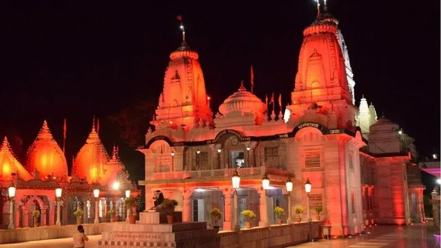 gorakhpur-preps-for-khichdi-mela-2026-dm-orders-medical-camps-clean-water-all-depts-on-alert