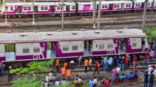 mumbra-train-incident-two-railway-engineers-pre-arrest-bail-pleas-rejected-why-fir-against-them