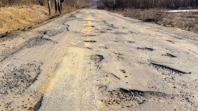 crack-pothole-and-guardrail-failure-how-ai-ai-is-becoming-new-eyes-of-americas-failing-road-network