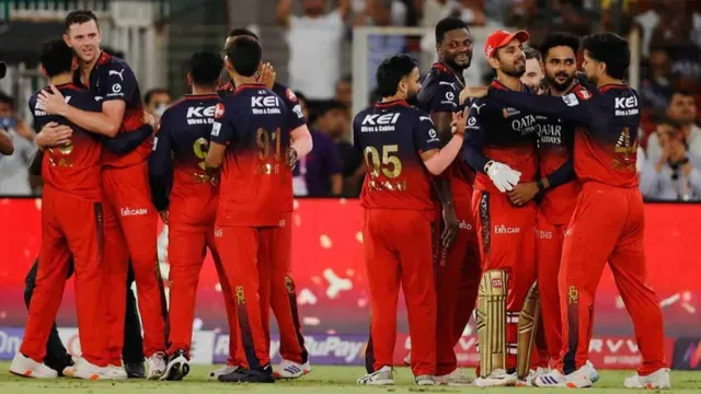 royal-challengers-bengaluru-retained-players-ipl-2026-retention-check-rcb-released-players-remaining-purse-and-slots-virat-kohli-patidar-hazlewood-ipl-auction-updates