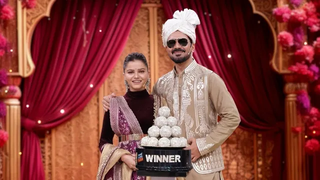 pati-patni-aur-panga-winner-rubina-dilaik-abhinav-shukla-clinch-the-win-on-munawar-faruquri-and-sonali-bendre-hosted-show