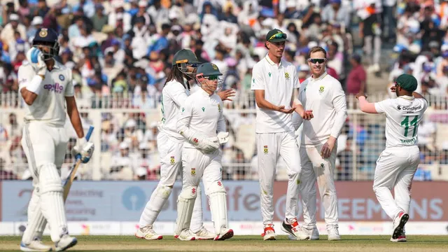 india-vs-south-africa-1st-test-simon-harmer-downplays-eden-gardens-pitch-criticism-says-wickets-in-2015-were-probably-worse