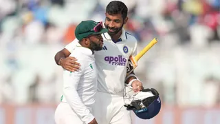 IND vs SA 1st Test: Jasprit Bumrah Clears Air With Temba Bavuma After 'Bauna' Remark In Eden Gardens