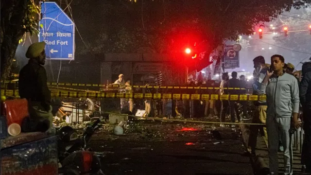 delhi-red-fort-blast-nia-arrests-amir-rashid-ali-aide-of-suicide-bomber-umar-nabi-who-arranged-i20-car-for-delhi-blast-latest-news