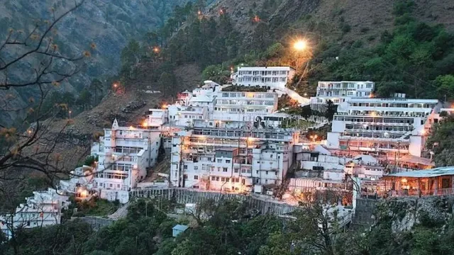 vaishno-devi-havan-booking-smvdsb-opens-special-havan-facility-for-devotees-check-fees-timings-booking-details