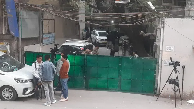 delhi-blast-heavy-security-in-jamia-nagar-as-ed-raids-al-falah-trust-faridabad-campus-under-surveillance