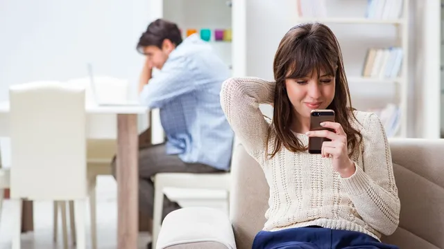 are-you-secretly-having-an-emotional-affair-viral-tips-that-can-stop-before-it-becomes-microcheating-disaster