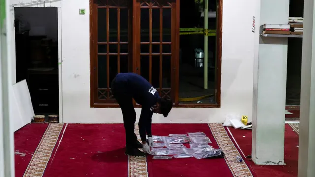 indonesia-school-mosque-blast-teen-suspects-diary-reveals-loneliness-trauma-and-online-extremism-behind-attack-injuring-96