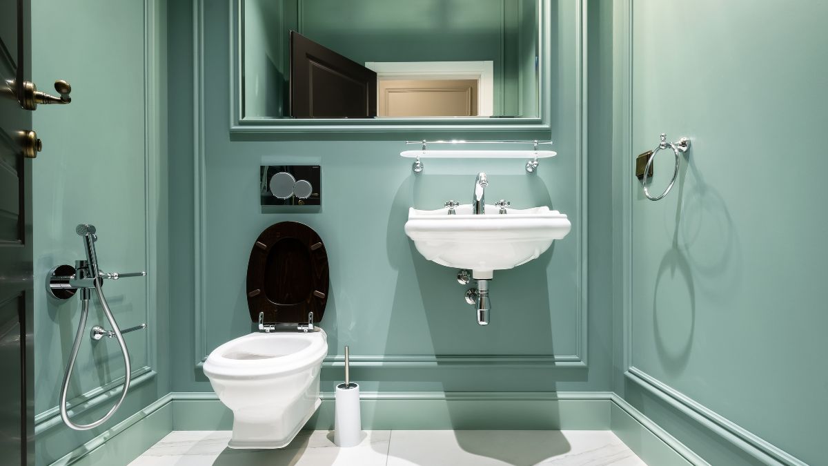 Bathroom vs Washroom vs Restroom