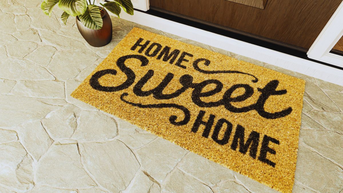 vastu-tips-home-entrance