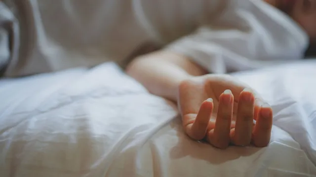 maharashtra-minor-girl-jumps-to-death-from-school-building-over-low-academic-performance-in-jalna