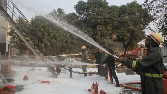 gorakhpur-factory-fire-rungta-industries-blaze-extinguished-after-25-hours-by-100-firefighters