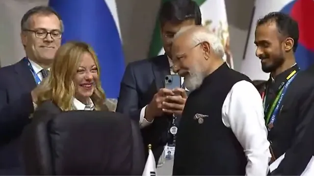 pm-modi-giorgia-meloni-moment-steals-spotlight-again-at-g20-summit-2025-as-leaders-share-smile-filled-handshake-watch