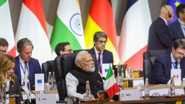 pm-modi-addresses-g20-summit-2025-calls-for-overhaul-of-global-development-standards-announces-three-key-initiatives