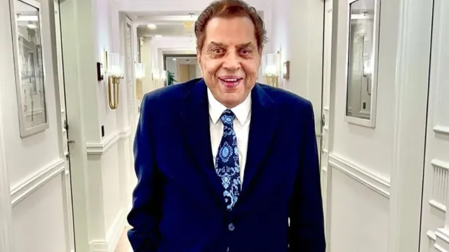 dharmendra-death-virat-kohli-indian-cricket-fraternity-mourn-passing-of-legend-of-indian-cinema-dharmendra-a-true-icon
