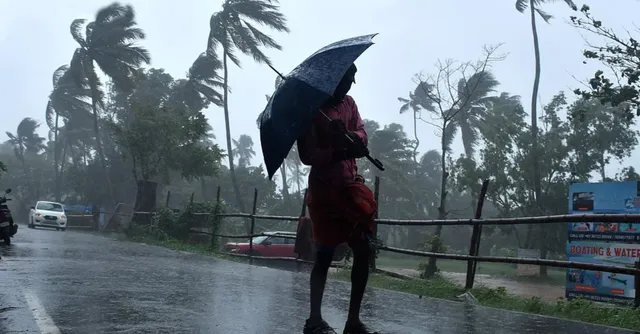 kerala-weather-imd-issues-yellow-alert-across-seven-districts-rain-to-continue-in-thiruvananthapuram-till-monthend-check-forecast