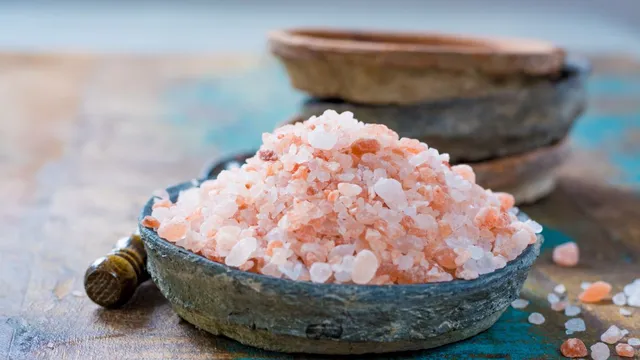 is-pink-rock-salt-good-for-you-doctor-debunks-viral-claims-that-no-one-talks-about