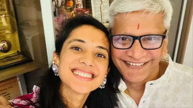 smriti-mandhanas-father-discharged-from-hospital-but-no-update-on-new-wedding-date-with-palash-muchhal