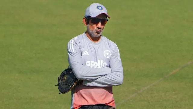 india-vs-south-africa-tests-ashwin-comes-to-gautam-gambhirs-defence-amidst-south-africa-whitewash-backlash-what-can-coach-do