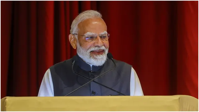 pm-modi-asks-state-dgps-to-regularly-monitoring-banned-outfits-ensuring-development-in-naxal-free-areas