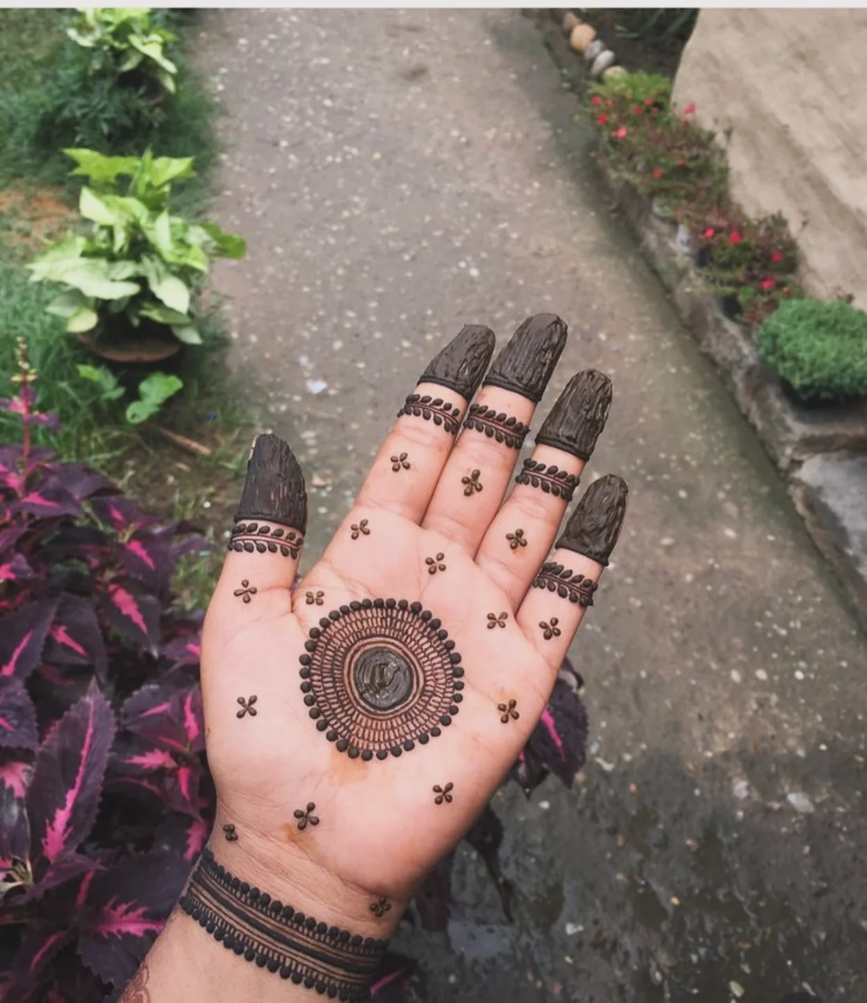 Mandala Mehndi Design