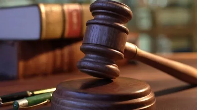 telangana-high-court-questions-appointment-of-ips-to-ias-posts-seeks-rationale-behind-congress-govt-move