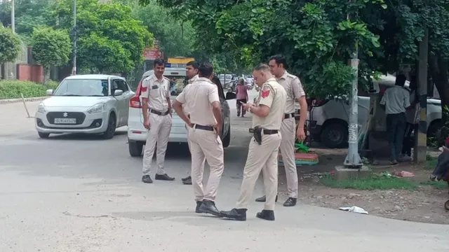 deshbandhu-college-bomb-threat-police-conduct-search-operation-in-south-delhi