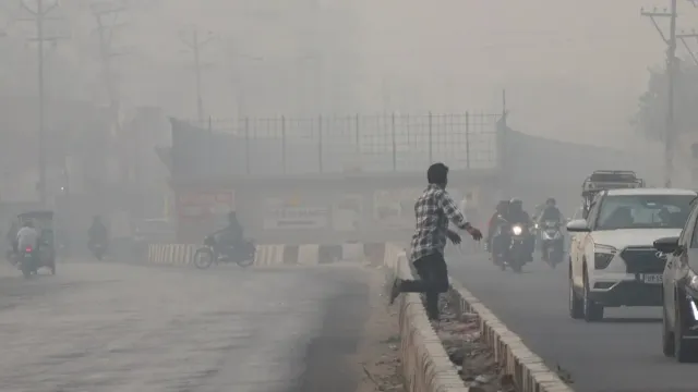 meerut-aqi-pm25-crosses-400-in-jaybhim-nagar-city-ranked-5th-most-polluted-in-up