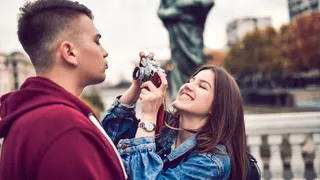 Bare Minimum vs King Treatment: 40+ Questions To Ask Your Girlfriend To Test Your Relationship Standard
